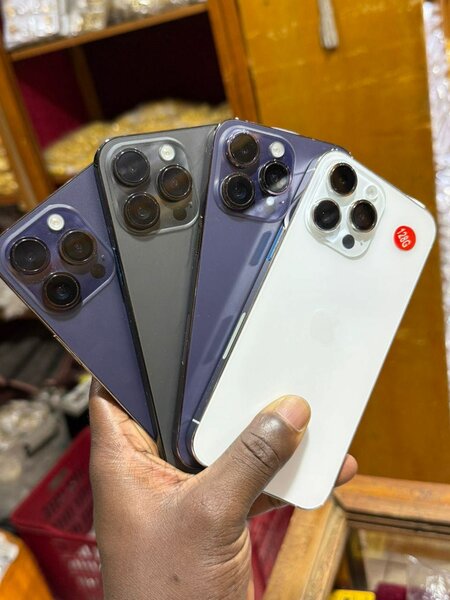 iPhone 14pro max 128giga casineuf importé avec garantie