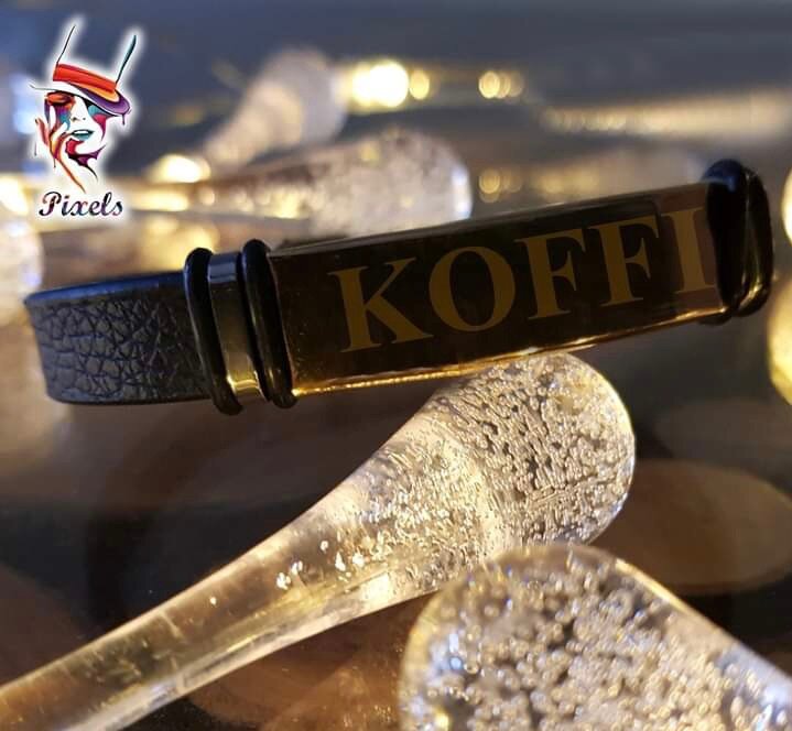 BRACELET AVEC NOM PERSONNALISÉ