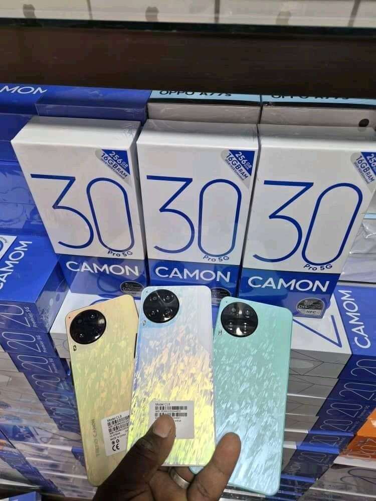 TECNO CAMON(30 pro)5G 512GB 16GB RAM première copie conforme