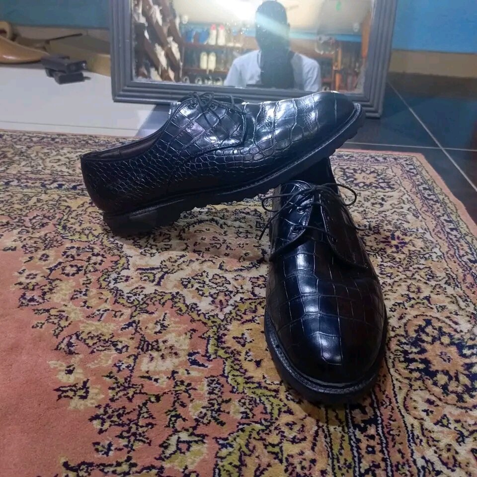 Chaussures Habillées en Cuir Noir