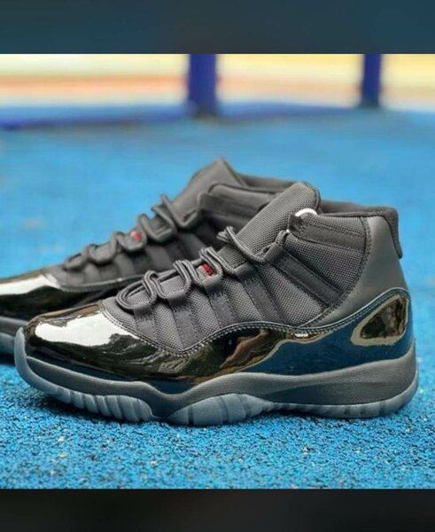 Sneakers modernes homme