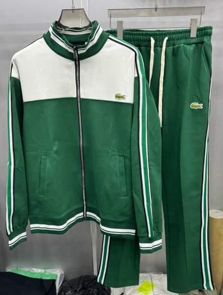 Survêtement sport élégant