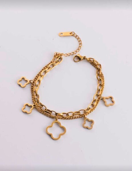 Bracelet chaîne pendentifs