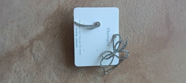 Серьга на одно ухо