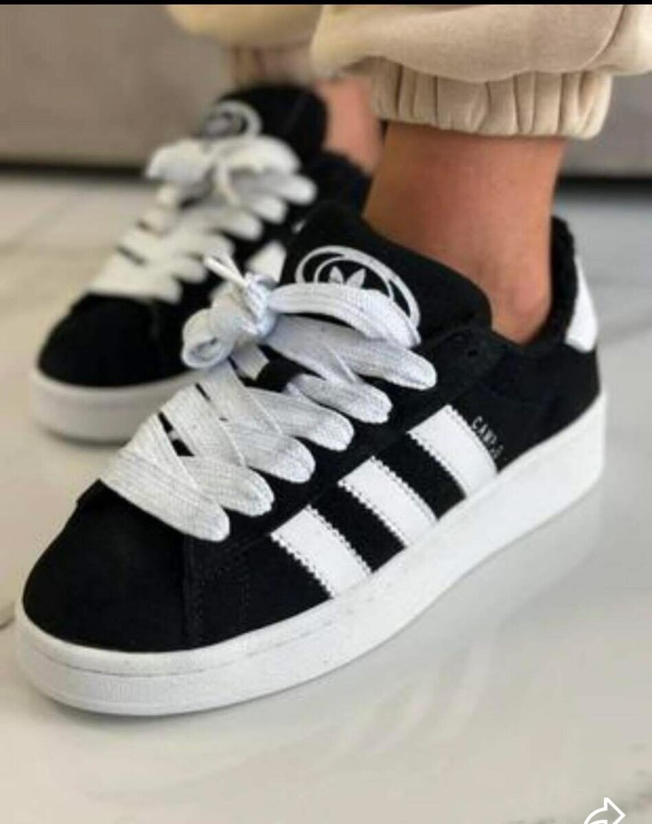 Chaussures basses noires Campus