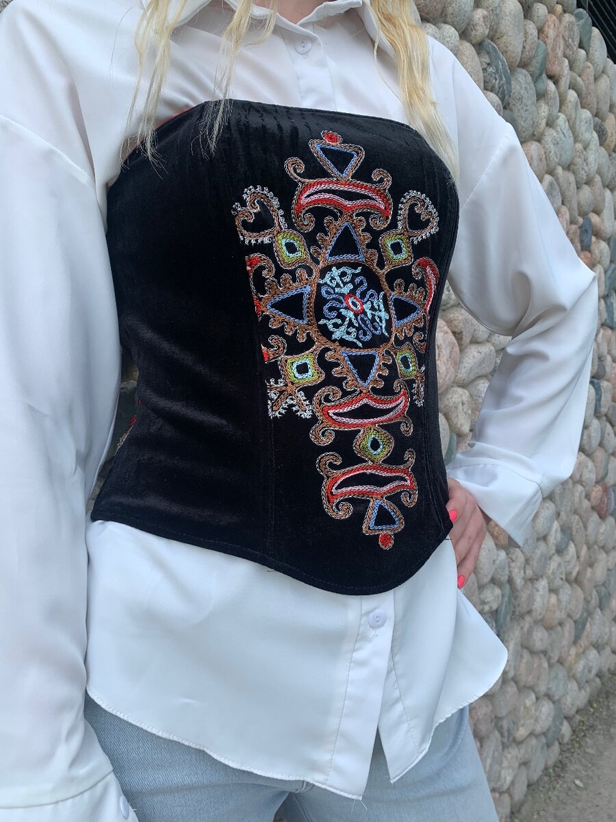 Корсеты с Орнаментом