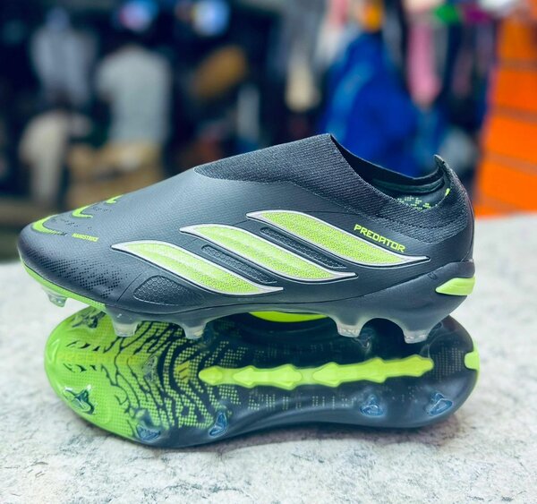 PAIRE DE MAGRE ADIDAS