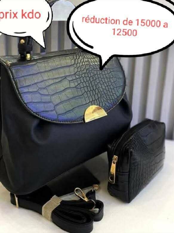 Sac à main en cuir noir chic