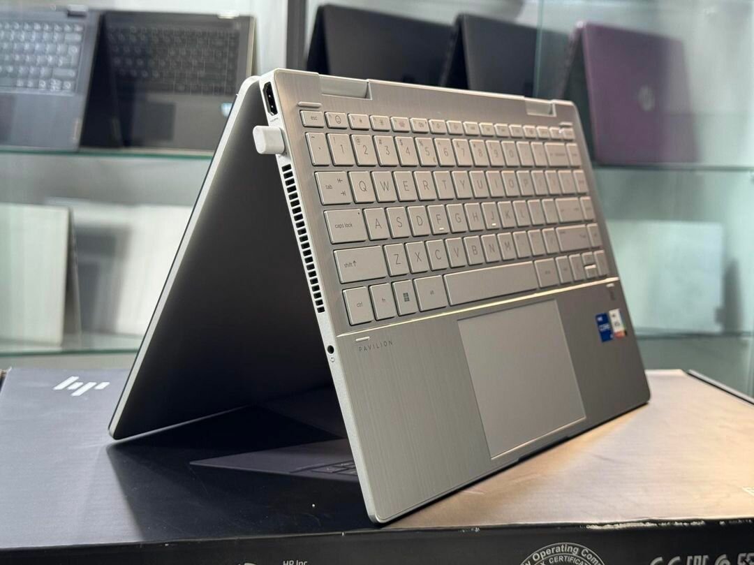 HP Pavilion x360 2in1 Touchscreen