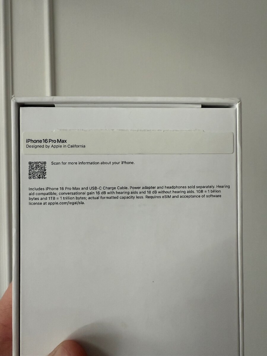 iphone 16 pro max , black titanium