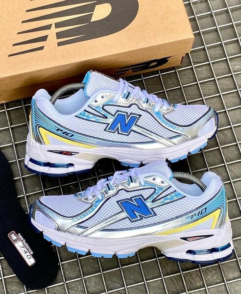 New balance sneaker