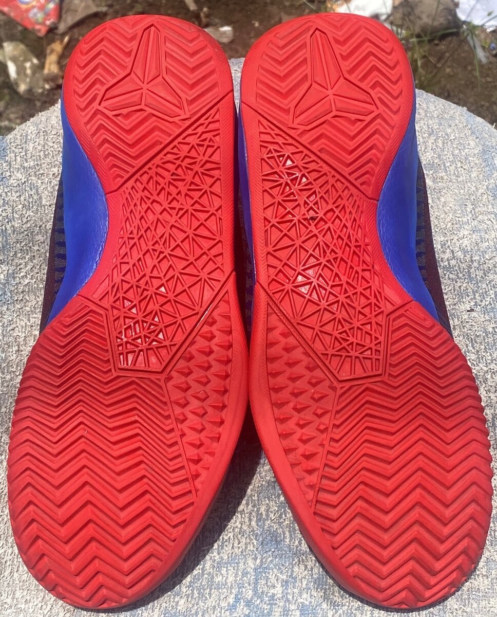 Nike KB Mentality 2 Game Royal