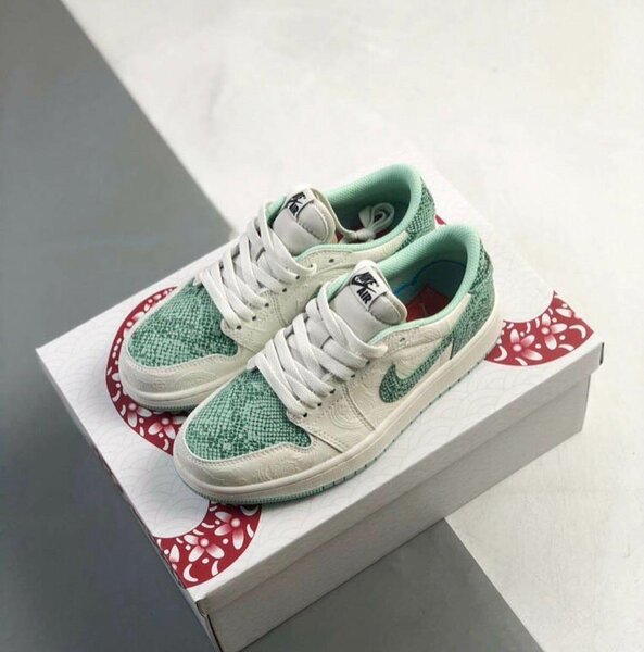 Baskets vertes en cuir