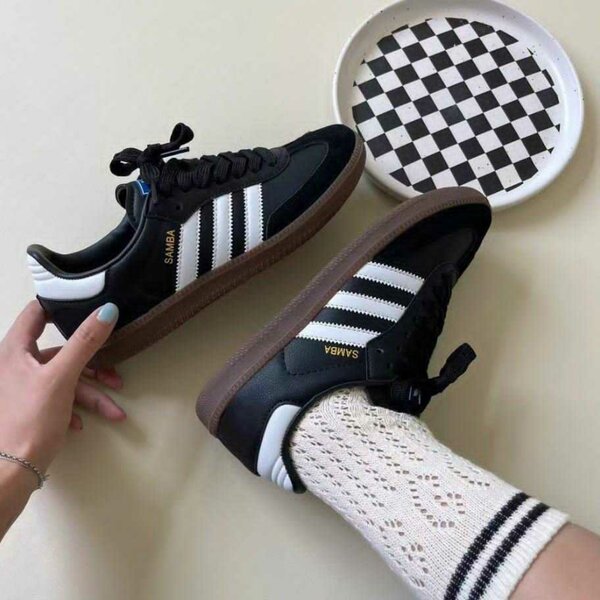 Chaussures Adidas Samba Noires