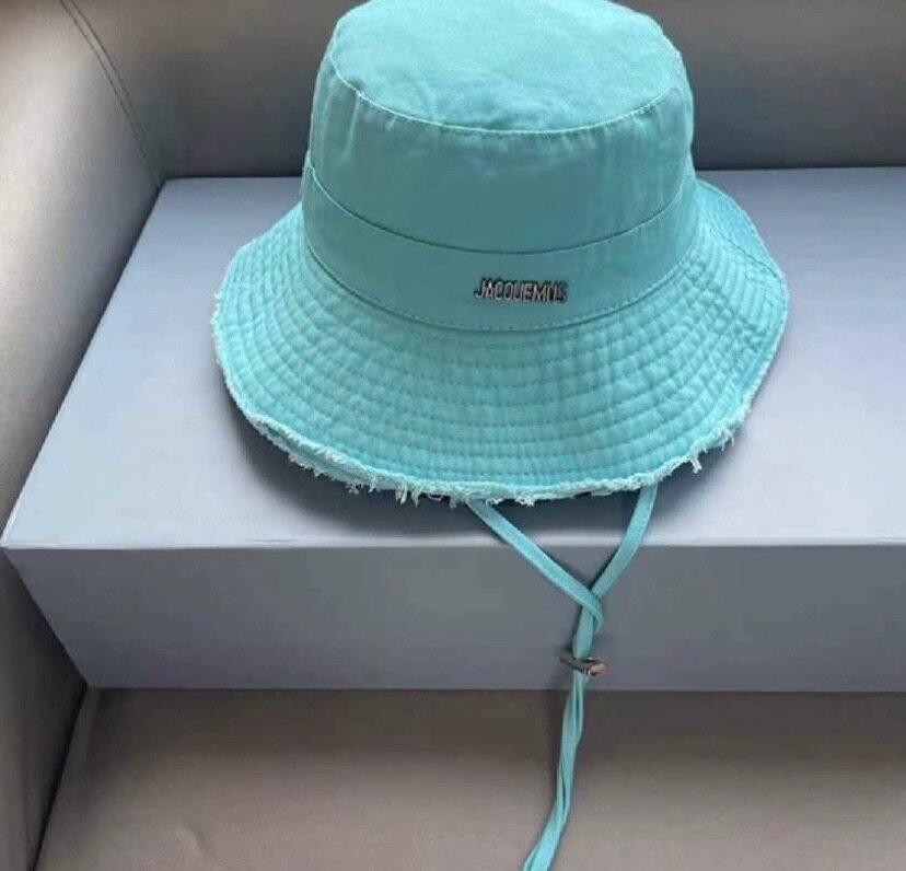 Bucket hat