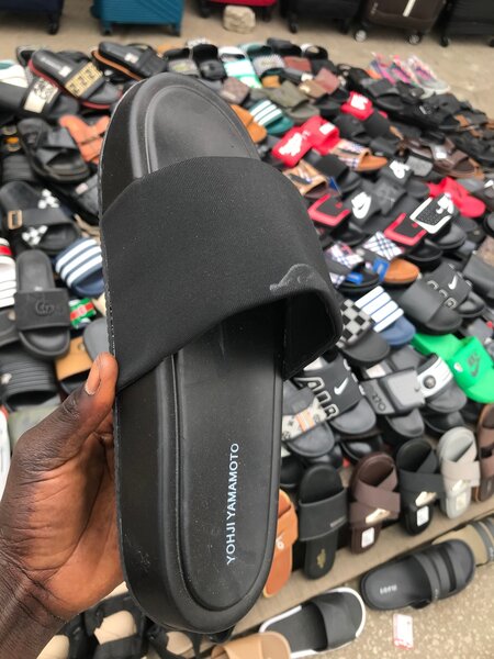 Tongs Noir Unisexe Confortables