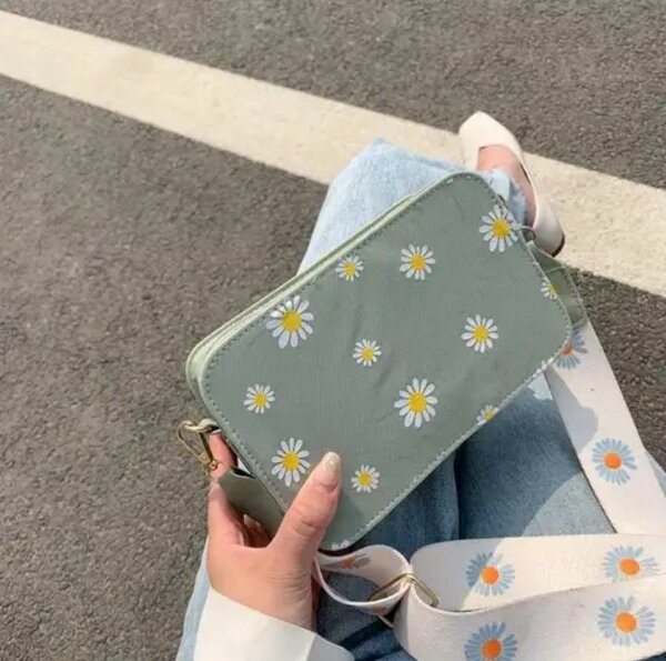 Sac à main fleuri tendance