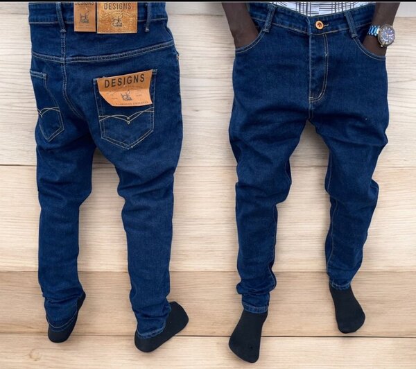 Jeans en denim bleu pour hommes