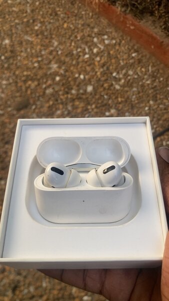 AirPod Pro MagSafe Charging Case