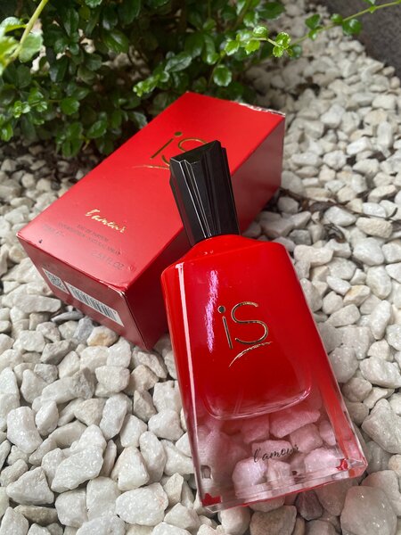 Parfum Rouge IS lamour