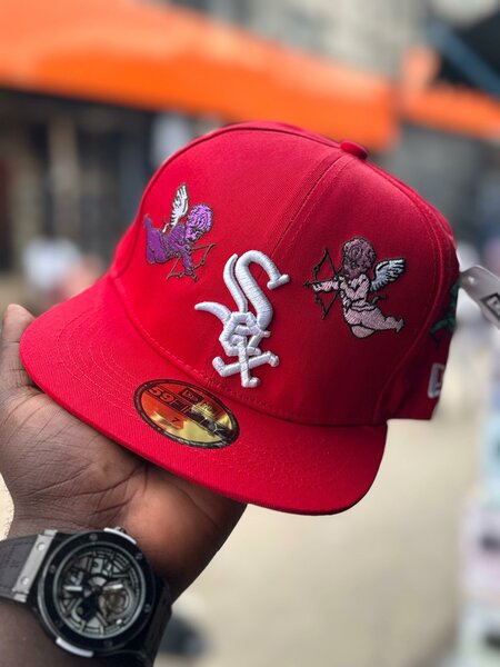 Casquette rouge tendance streetwear