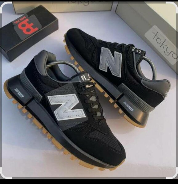 Chaussures New Balance RC1300