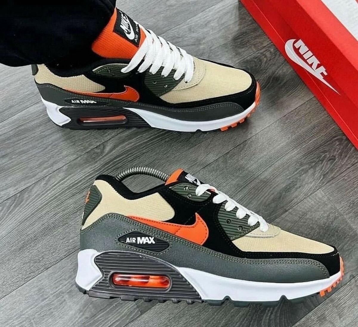 NIKE AIRMAX