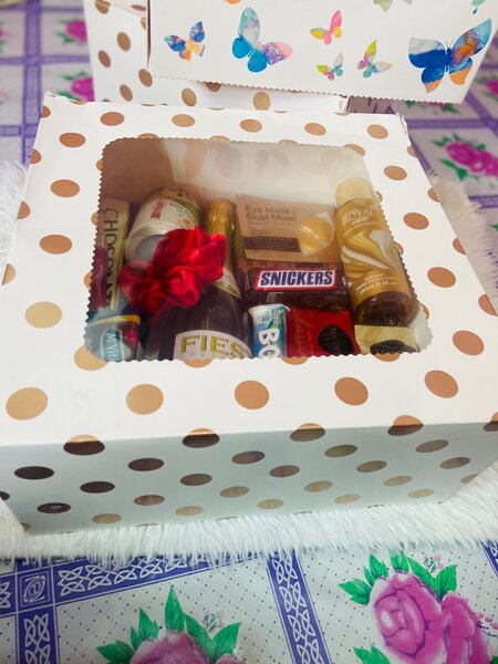 Ladies gift sets Hamper