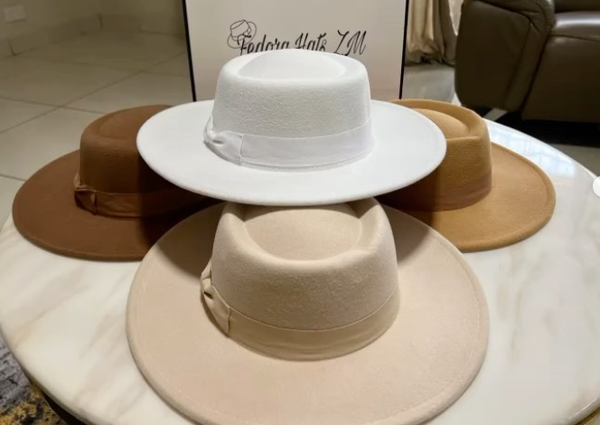 Chapeaux drapés pour femmes