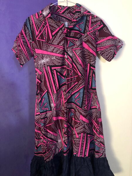 Robe colorée à motifs géométriques