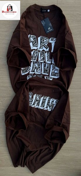 T-shirt marron à imprimé