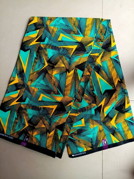 Perfect chitenge plug