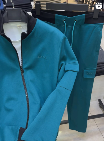 Стильный осенний костюм