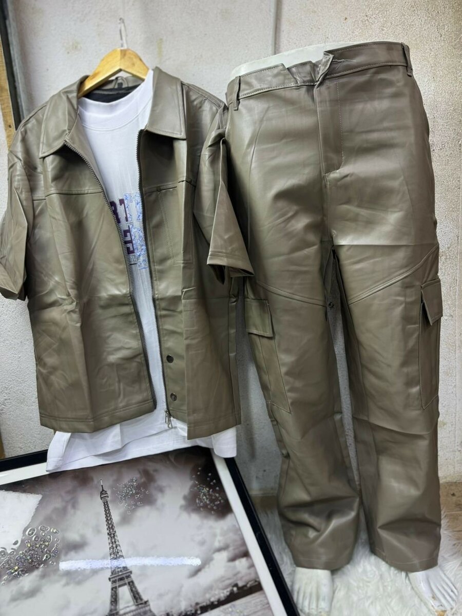 Ensemble en similicuir tendance