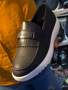 Gucci men's slip-ons