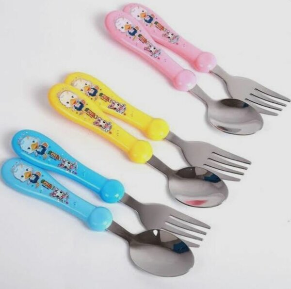 Set couverts enfants colorés