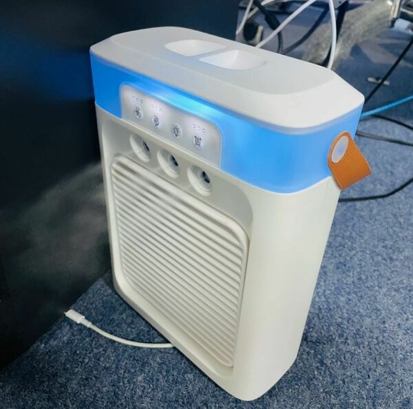 Mini ventilateur électrique et humidificateur