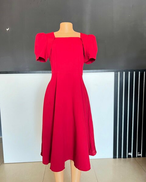  women's beautiful dress 