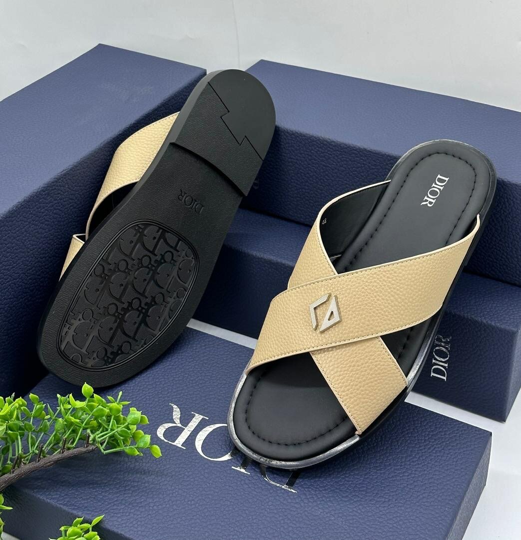 Men slippers