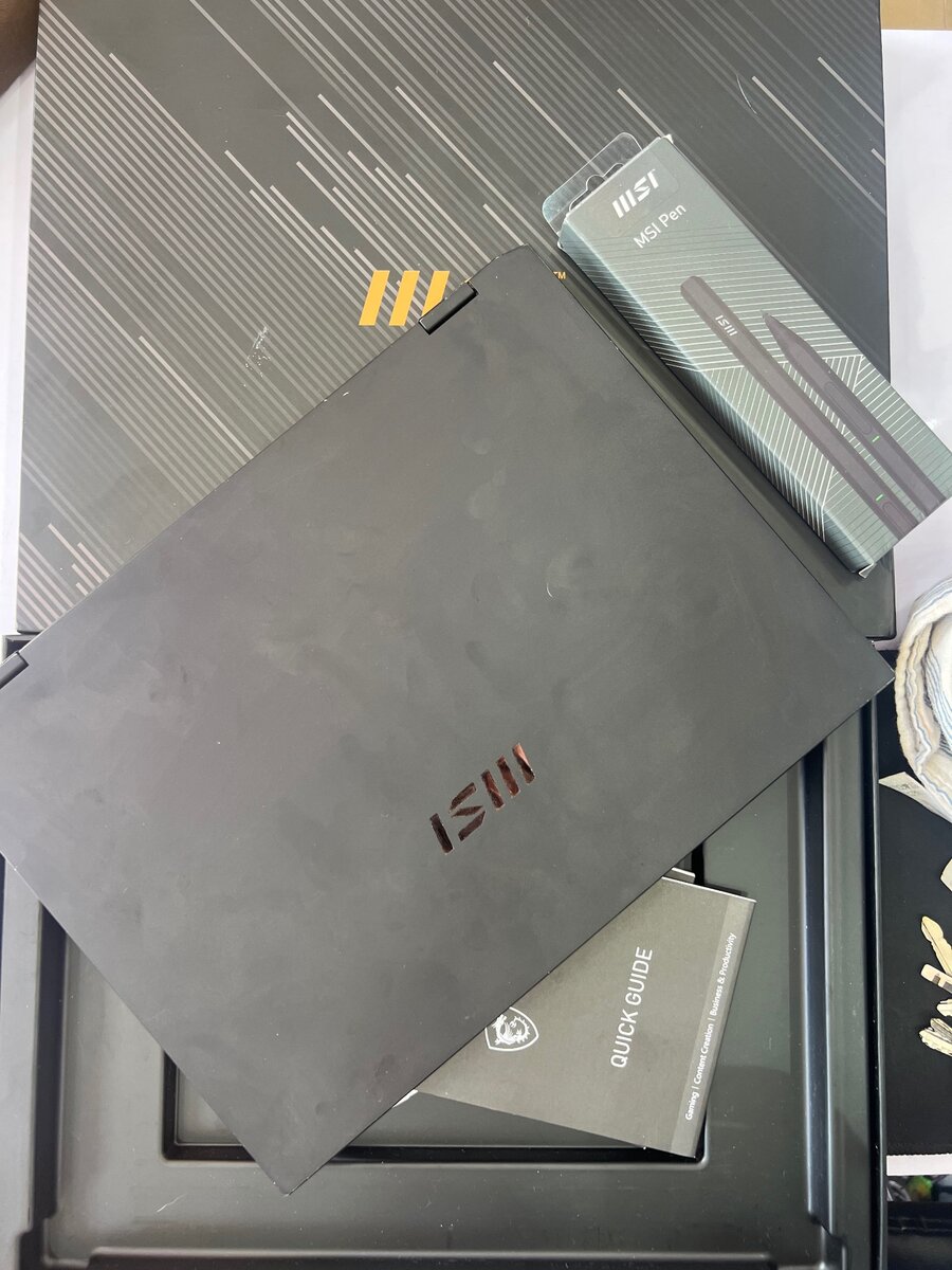 MSI Summit E13 Flip Evo 2 en 1 Intel Core i7 1TB 32gb tactil