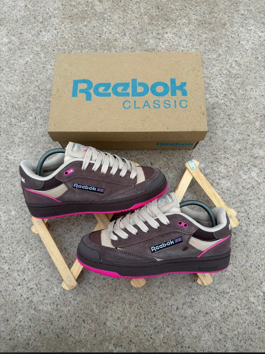 Reebok Classic Sneakers