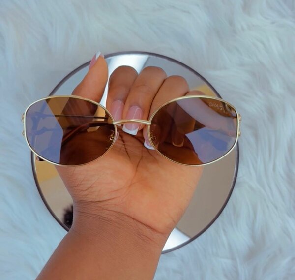 Lunettes de soleil ovales