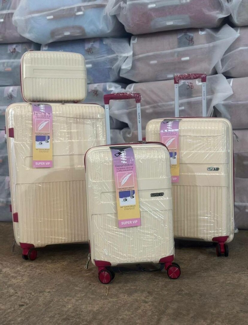 Traveling bag (white 4 set)