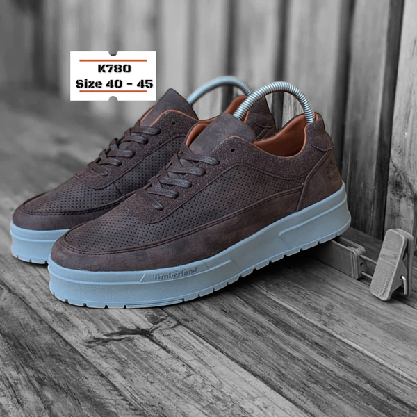 TIMBERLAND LOW-CUT SNEAKERS