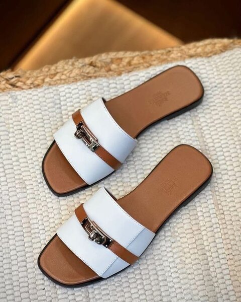 Mules élégantes en cuir