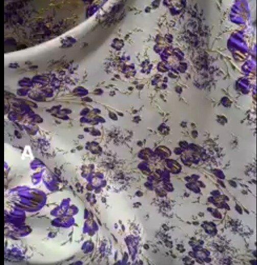 Brocade hub Molly is soft 