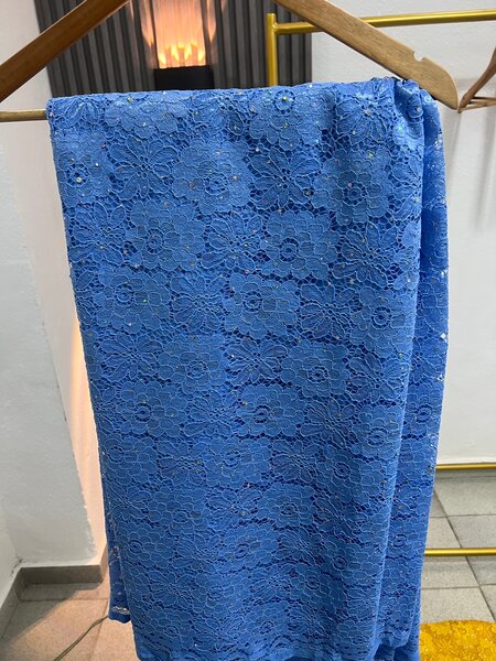 Dentelle bleue élégante