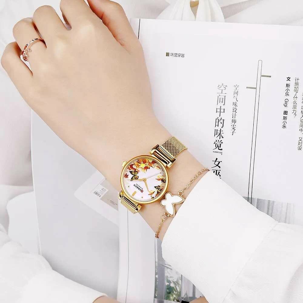 Montre Femme Dorée Élégante