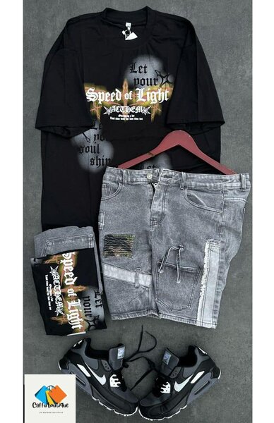 Un ensemble de vêtements pour hommes beaux et élégants (haut et bas)