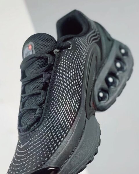 Basket Nike DN authentique